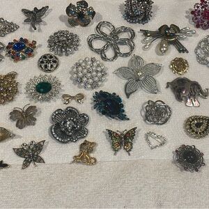 LOT of  very Noce Brooches   All in perfect condition.